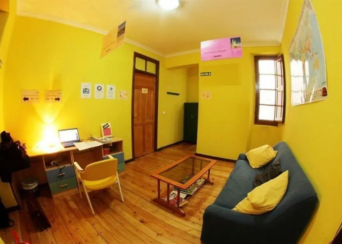 Alda Centro Леон