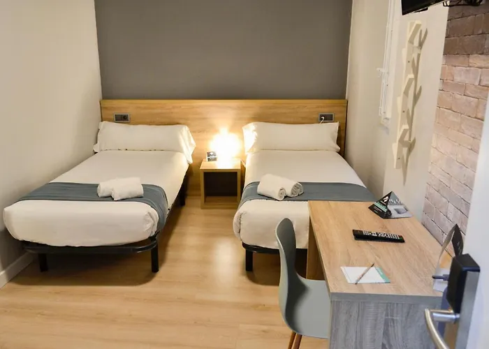 Alda Centro Хостел Леон