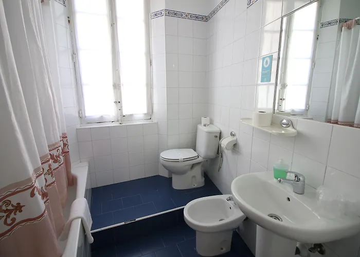 Alda Centro Хостел *