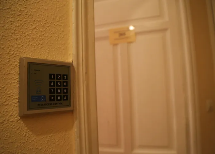 Alda Centro Хостел